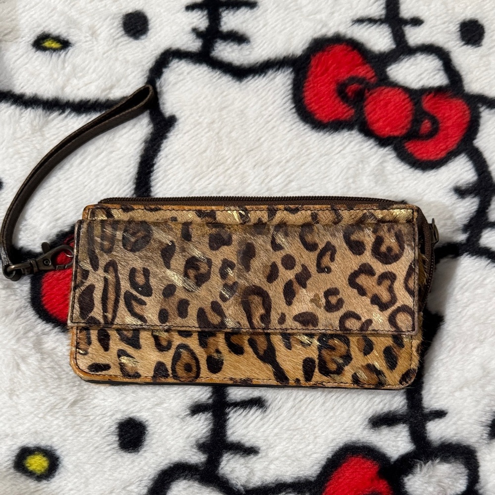 Leopard Print Wristlet Clutch - Brown